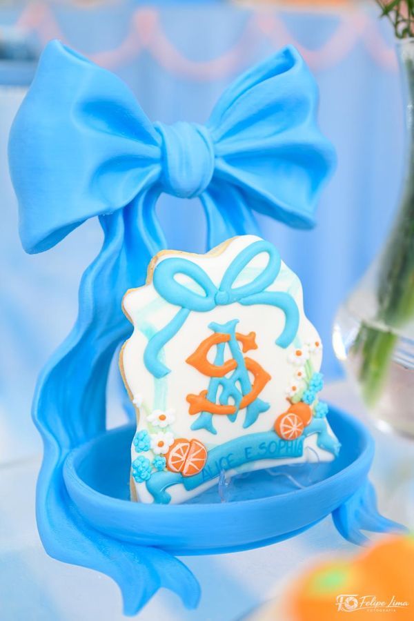 Biscoito decorado personalizado, laço azul